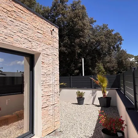 La Villa *