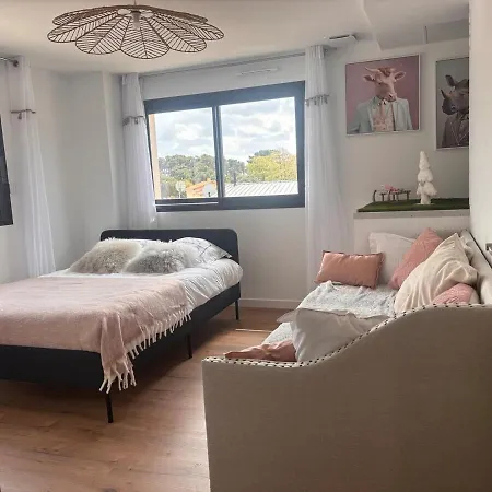 La Villa Villa *